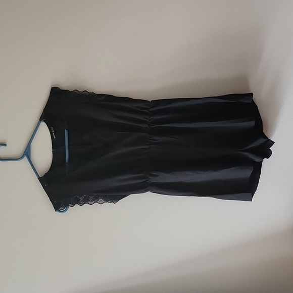 Romper - Picture 1 of 3